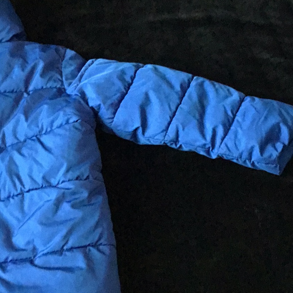 Bright blue puffer jacket - Picture 6 of 6